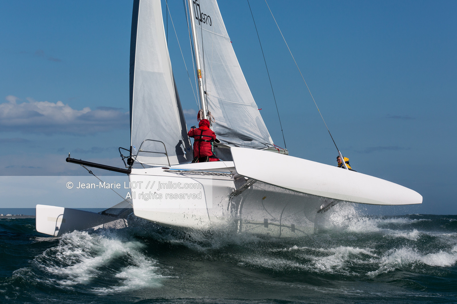 VOILE MAGAZINE - CORSAIR CRUZE 970