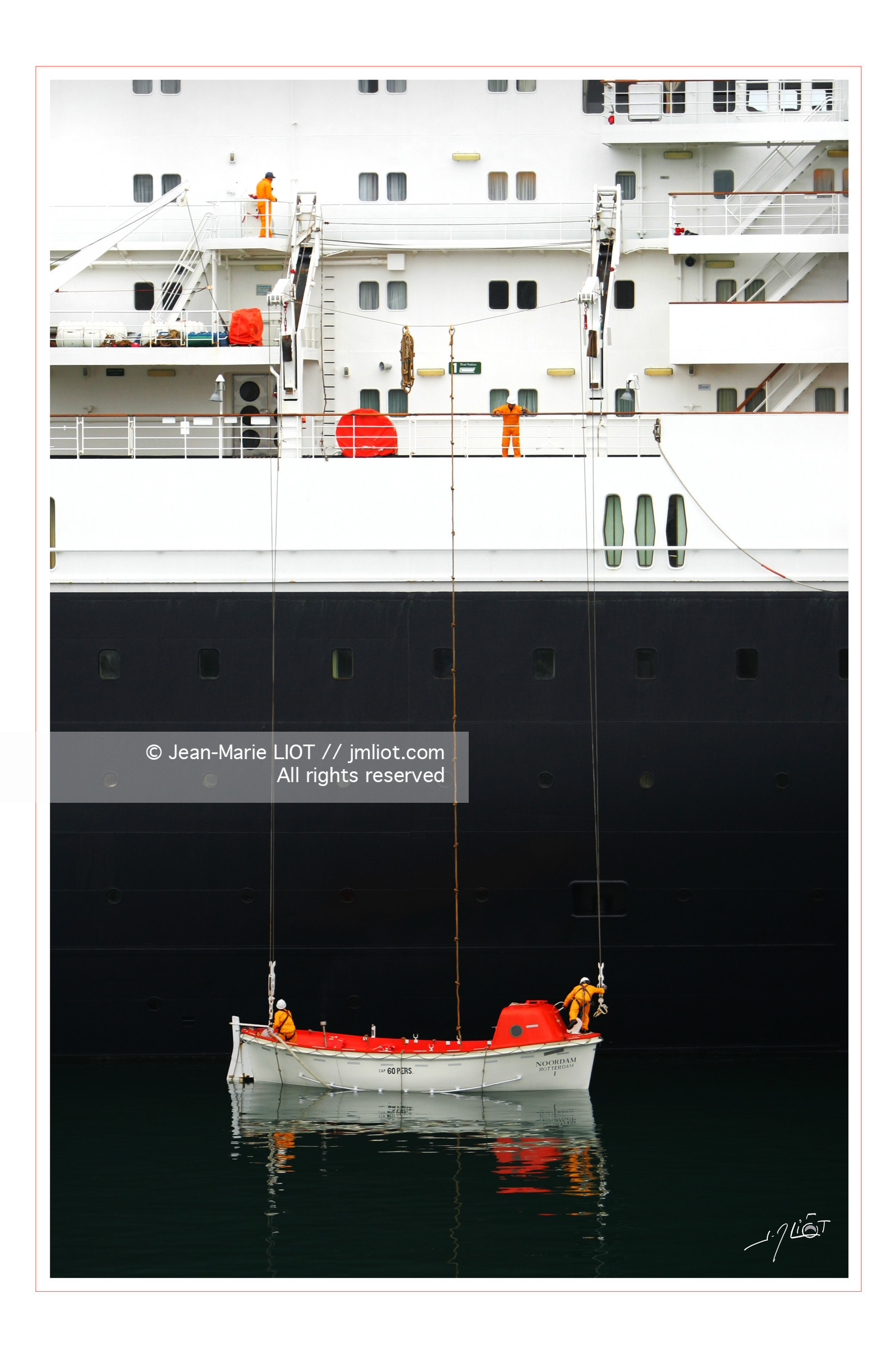 Noordam.Travaux de maintenance sur le paquebot de croisière Noordam.© Jean-Marie Liot.