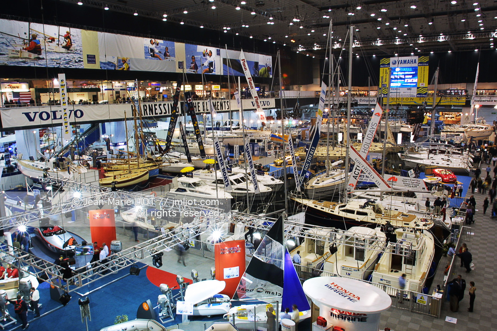 LONDON BOAT SHOW 2002