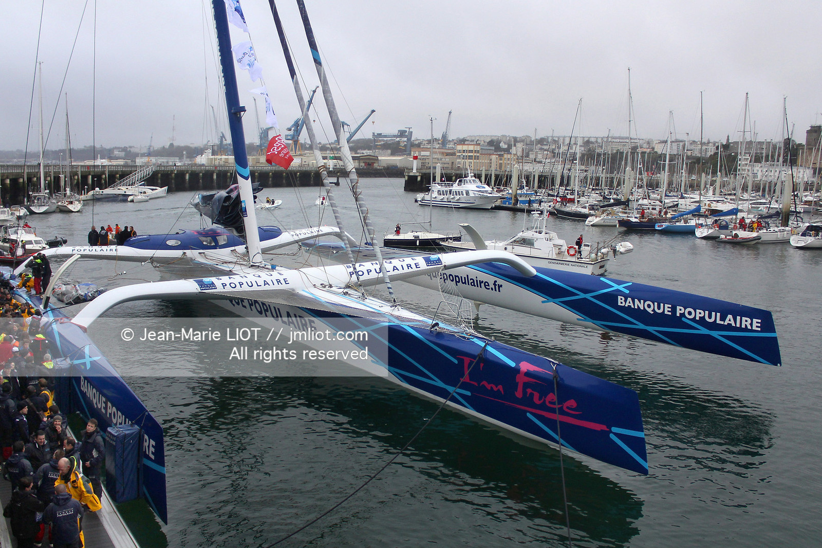 RECORD - TROPHEE JULES VERNE 2012