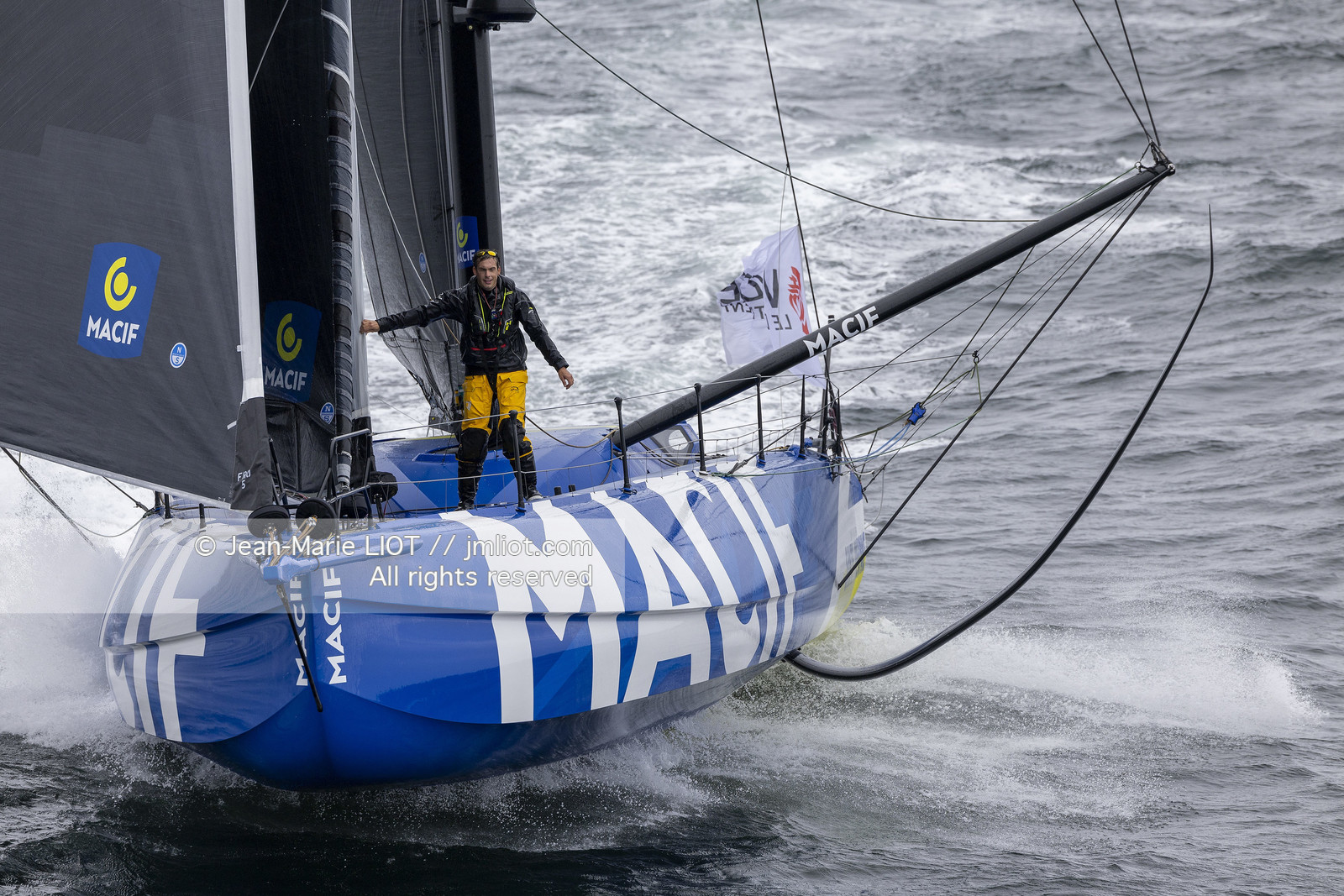 CHARLIE DALIN 2024 - IMOCA MACIF SANTE PREVOYANCE - VENDEE GLOBE 2024-2025