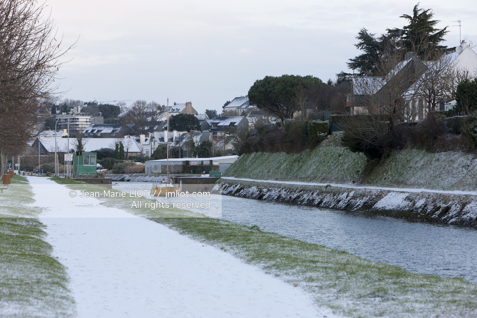 VANNES- MORBIHAN SOUS LA NEIGE.PHOTO © JEAN-MARIE LIOT