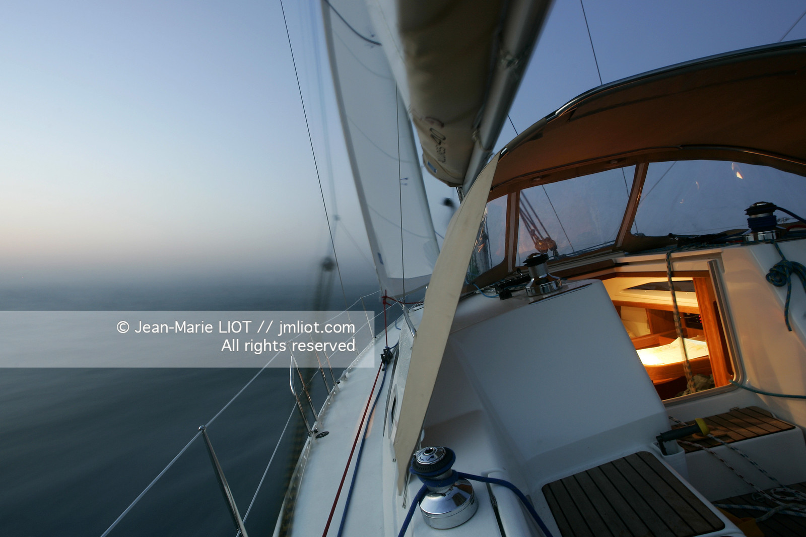 ACCASTILLAGE-ELECTRONIQUE-MECANIQUE-PLAISANCE