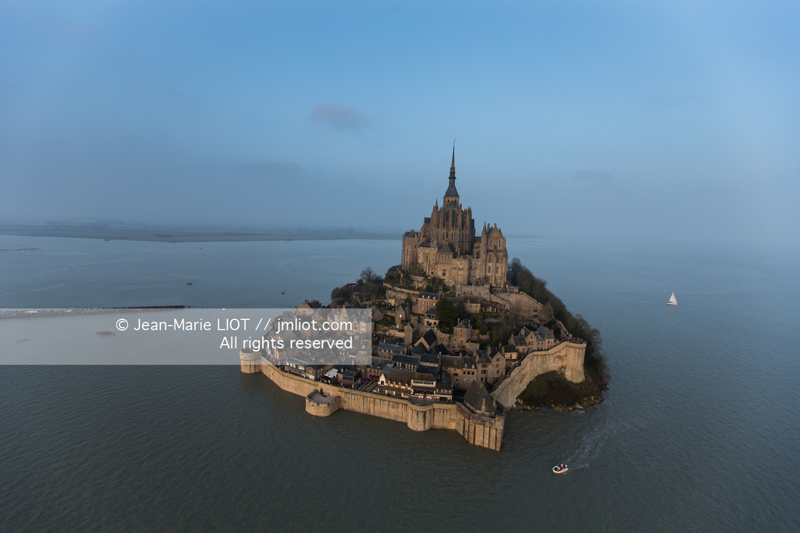 LE MONT SAINT MICHEL - LA MAREE DU SIECLE