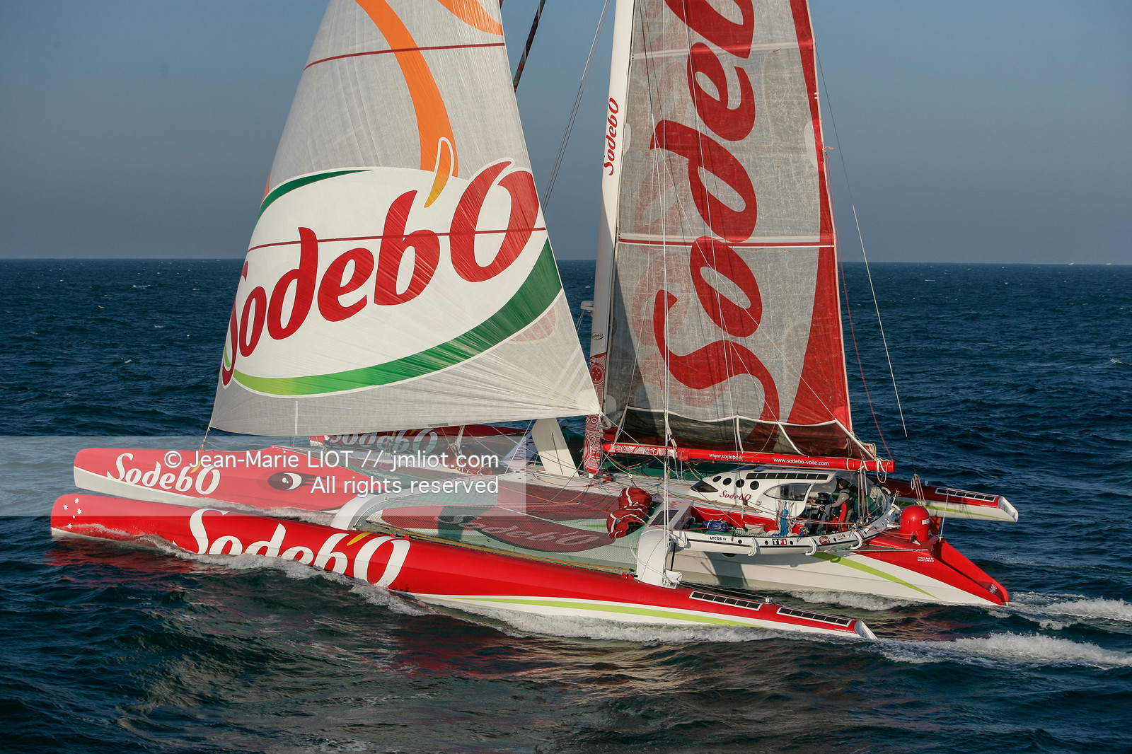 MAXI TRIMARAN SODEBO - THOMAS COVILLE - RECORD TOUR DU MONDE EN SOLITAIRE..
