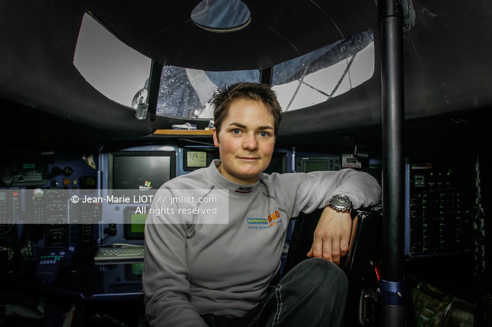 ELLE MACARTHUR - RECORD DU TOUR DU MONDE EN SOLITAIRE