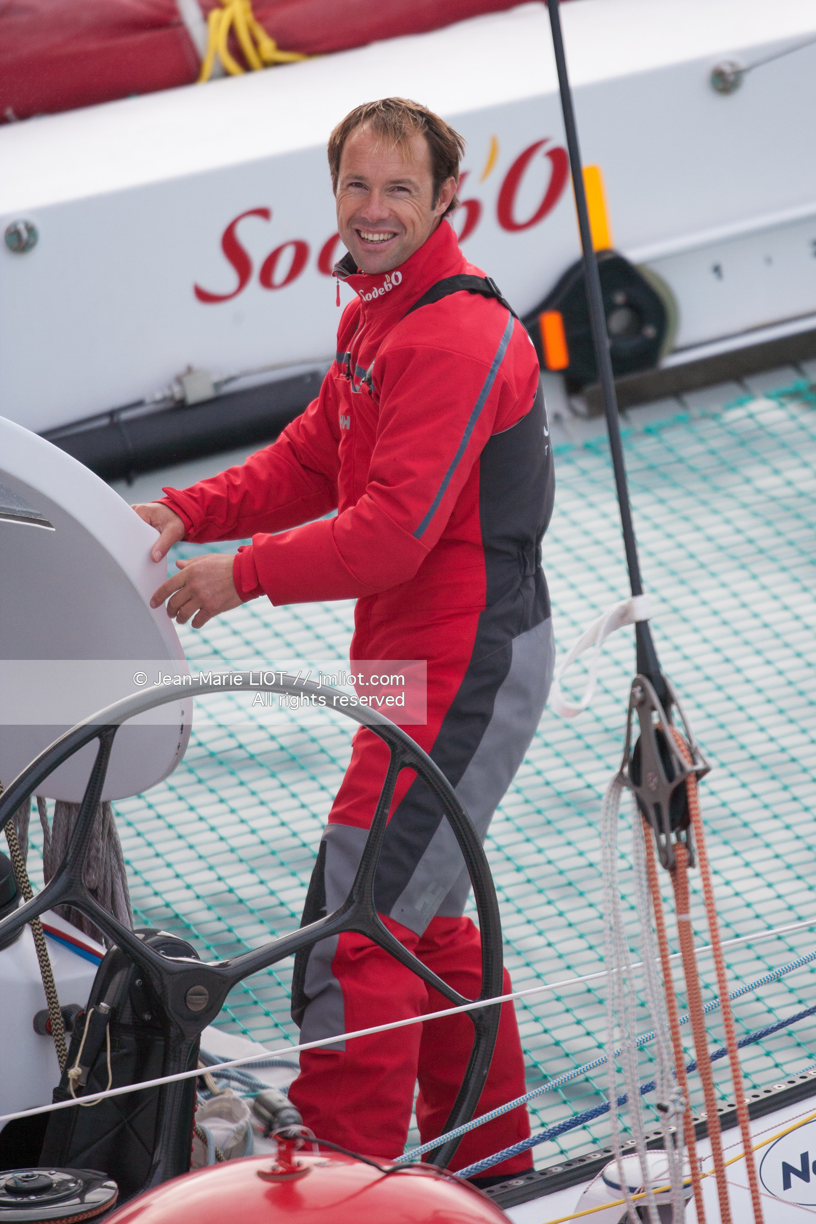 MAXI TRIMARAN SODEBO - THOMAS COVILLE - RECORD TOUR DU MONDE EN SOLITAIRE - 2008..