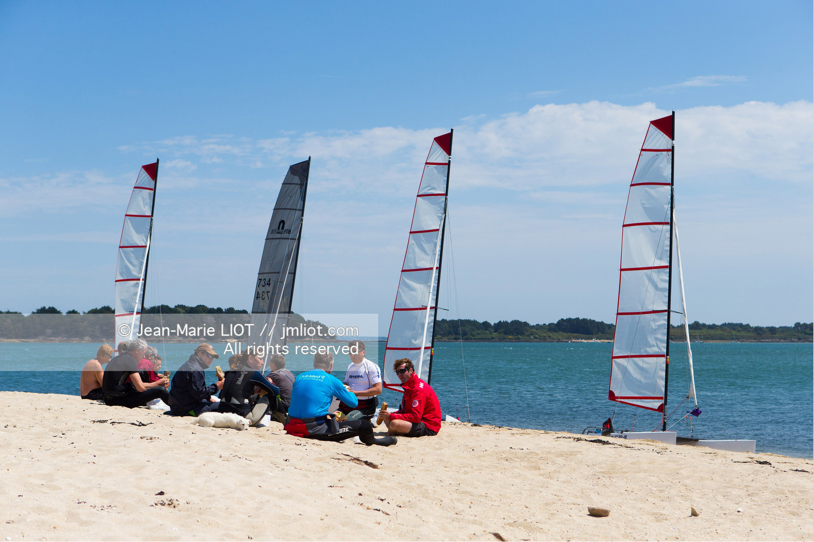 VOILES ET VOILIERS - RAID CATA EN BRETAGNE SUD
