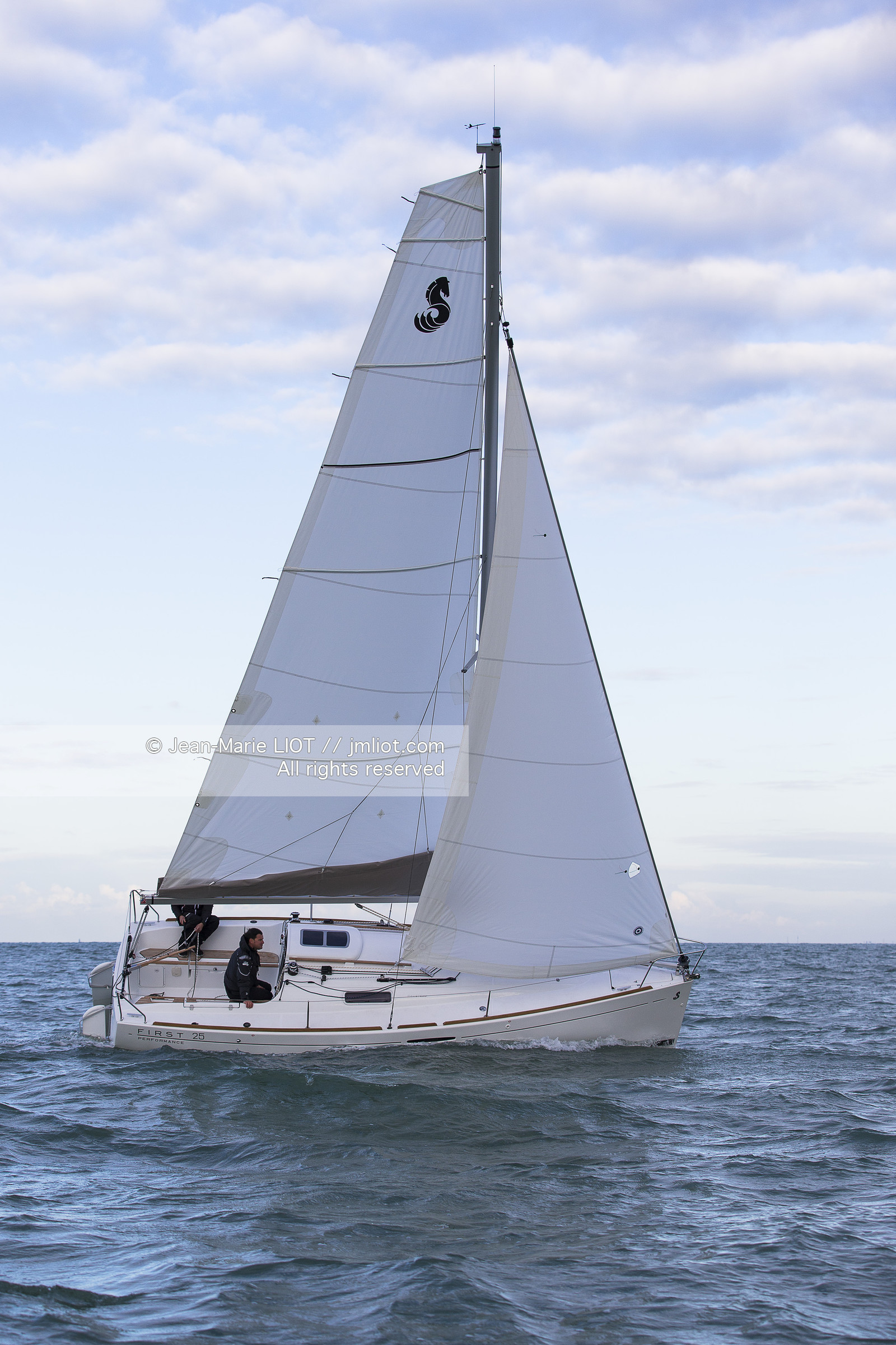 BENETEAU FIRST 25 PERFORMANCE.