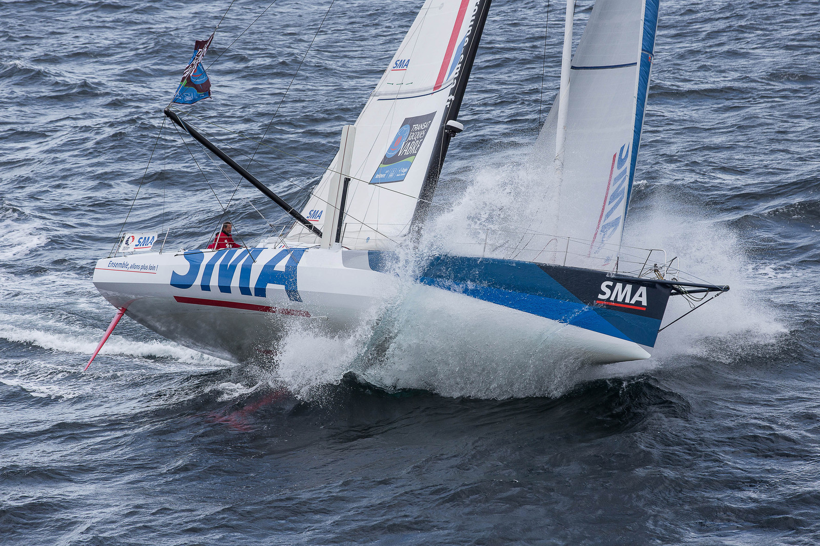 Paul Meilhat et Michel Desjoyeaux à l'entrainement sur IMOCA SMA avant le départ de la Transat Jacques vabre 2015 au départ du Havre et à destination de Itajaï au Brésil..Groix, 16 09 2015, Photo © Jean-Marie LIOT   DPPI.