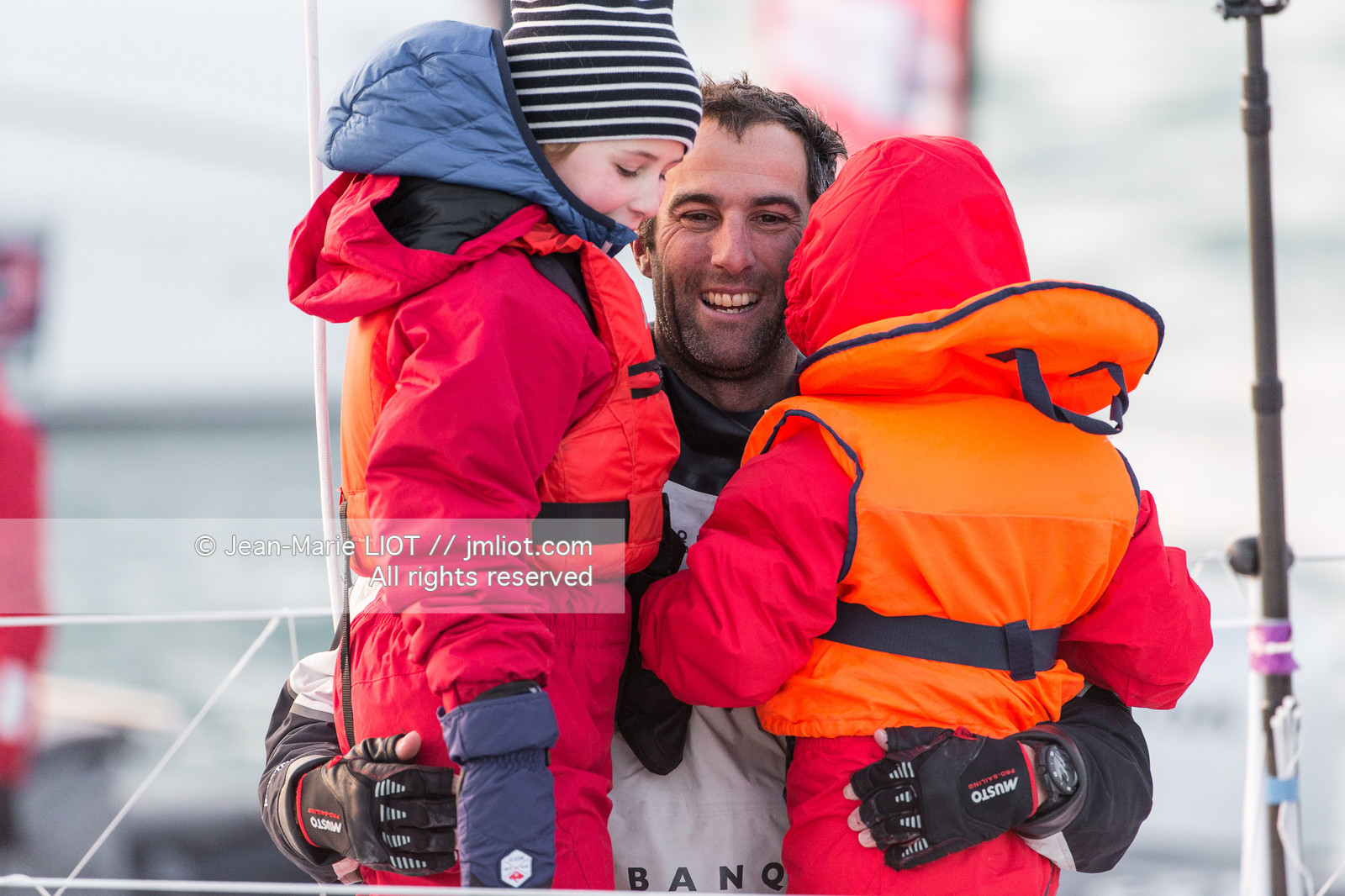Les Sables d'Olonne, le 19 janvier 2017 arrivée d'Armel Le Cléac'h (FR) skipper de l'imoca Banque Populaire arrive 1er du Vendee globe 2016-2017. Photo © Jean-Marie Liot   DPPI