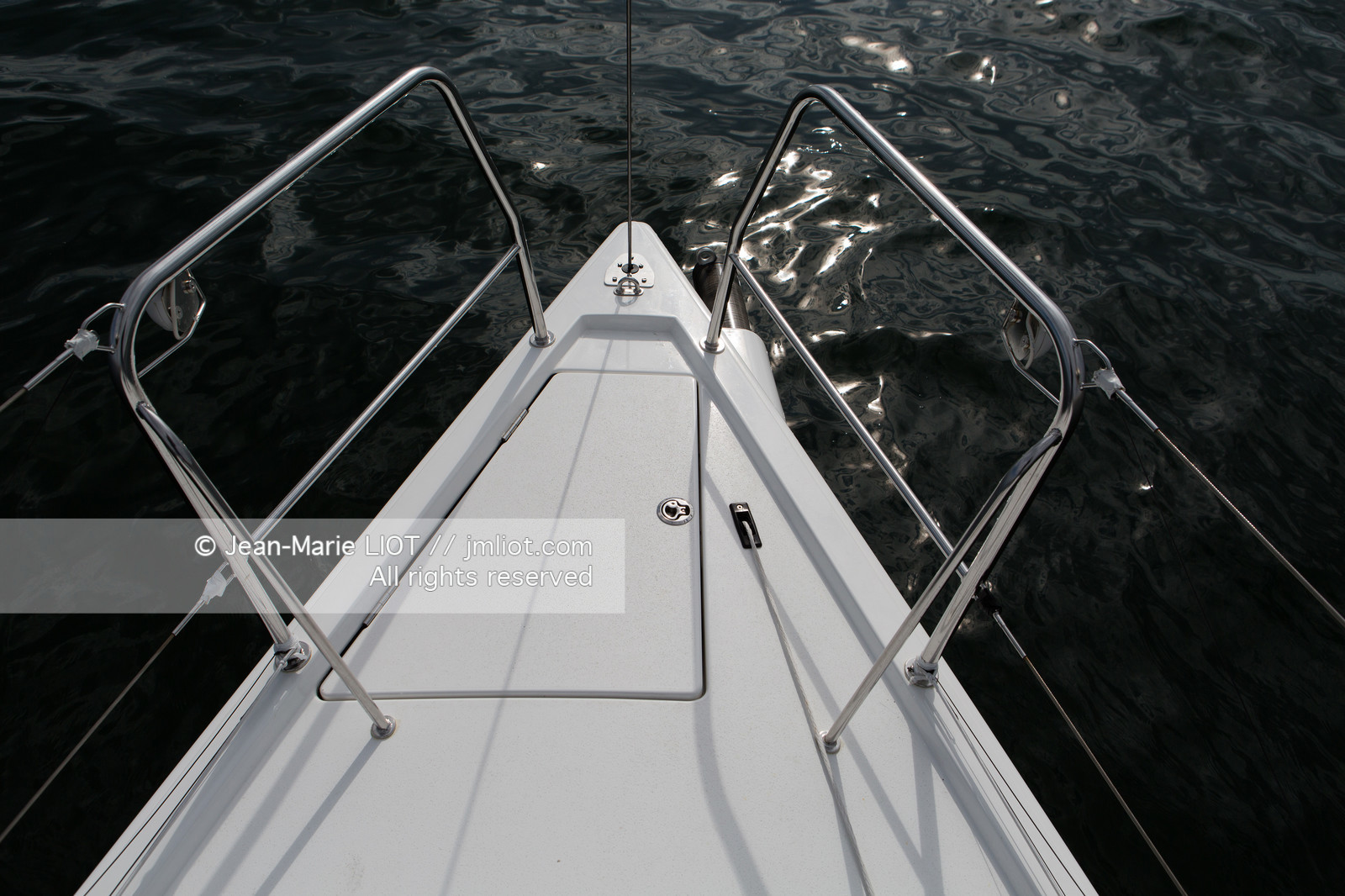 J COMPOSITES 2016 - J112E