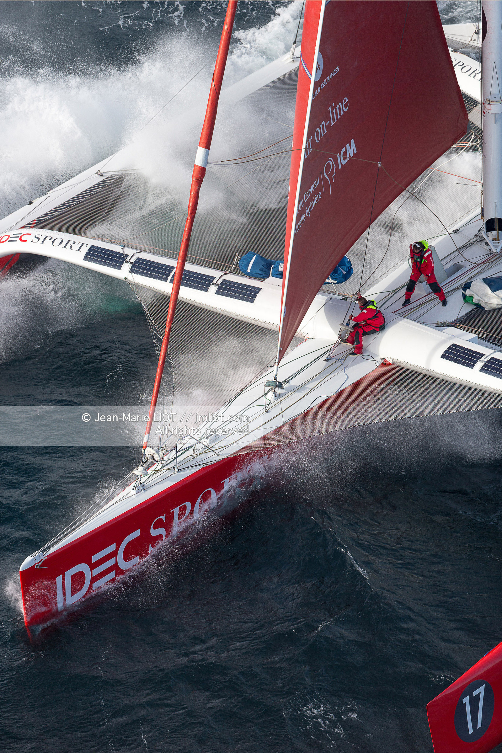 MAXI TRIMARAN IDEC SPORT 2015 - BANQUE D'IMAGES