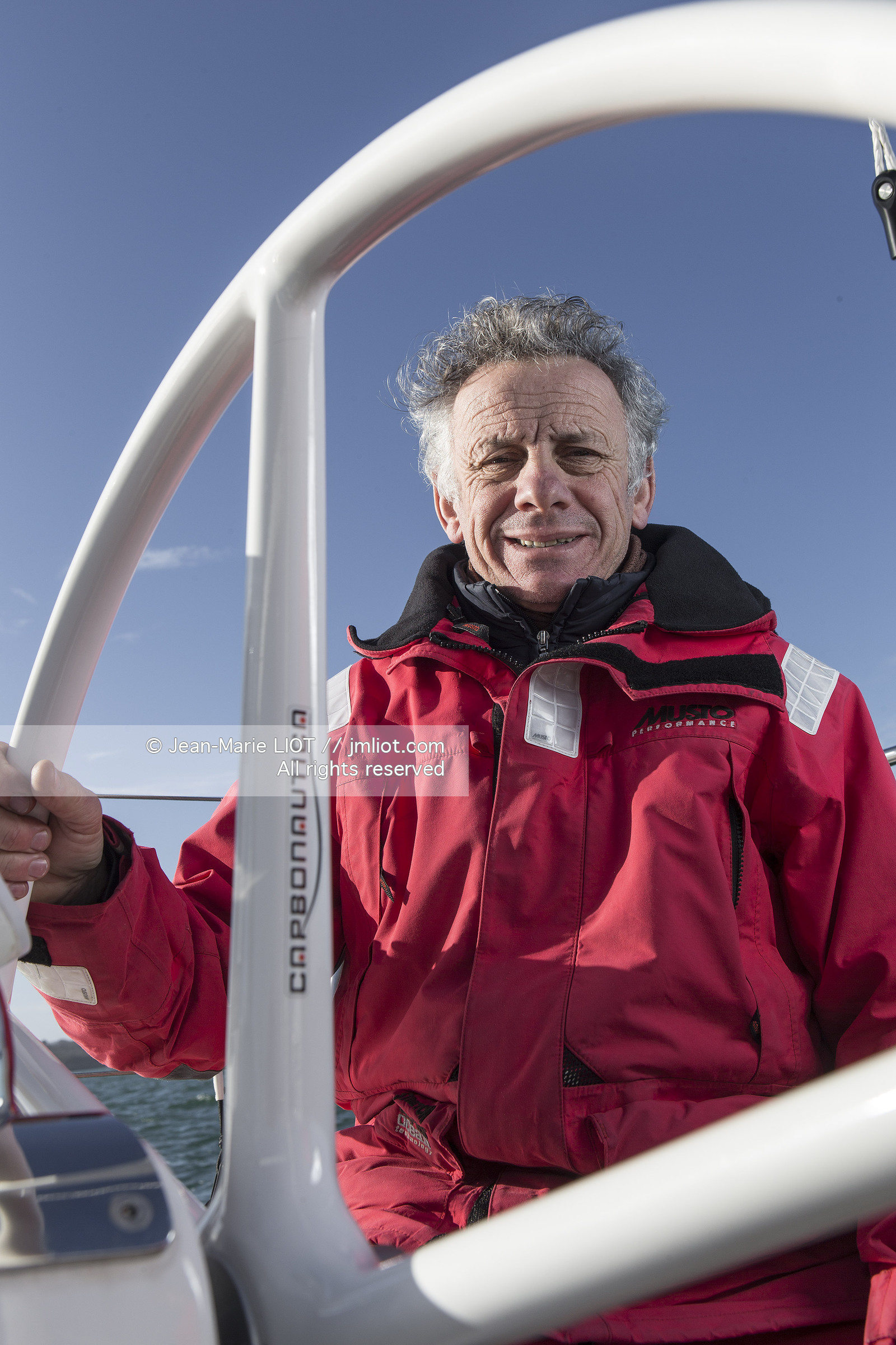 VOILE MAGAZINE - 100 MILLES A BORD
