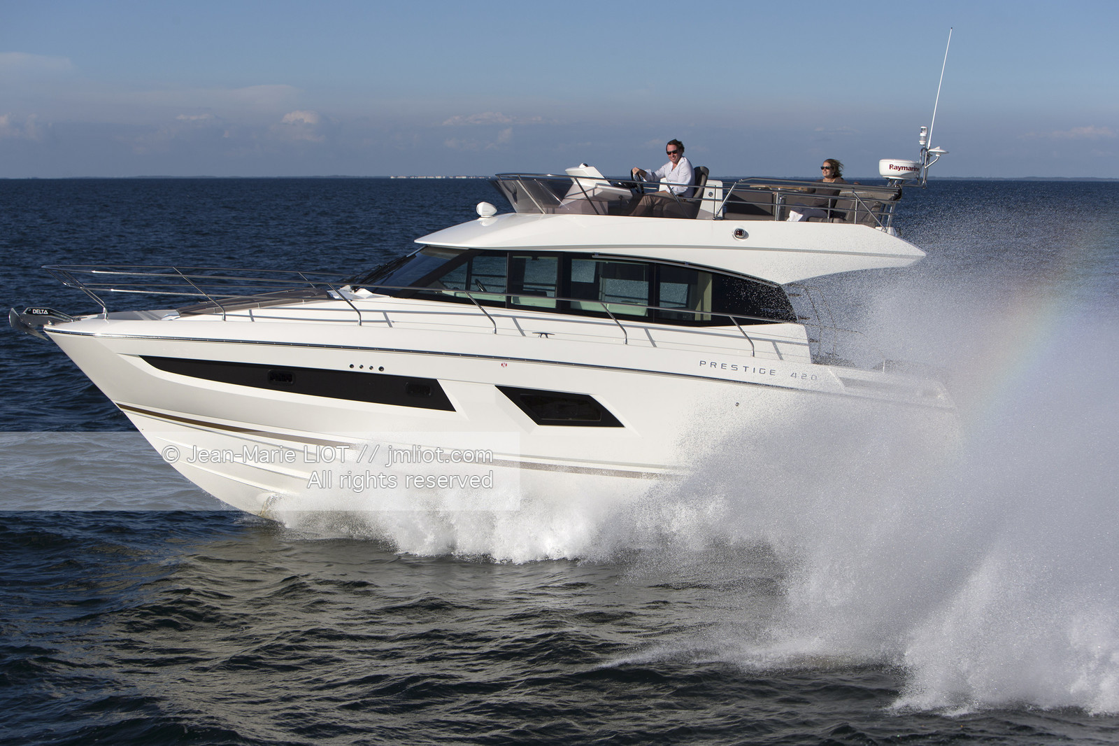 PRESTIGE 420 - PRESTIGE YACHTS