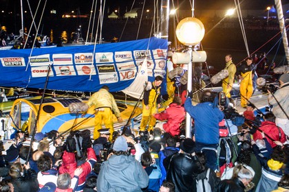 ARRIVEE ELLEN MACARTHUR - 2E