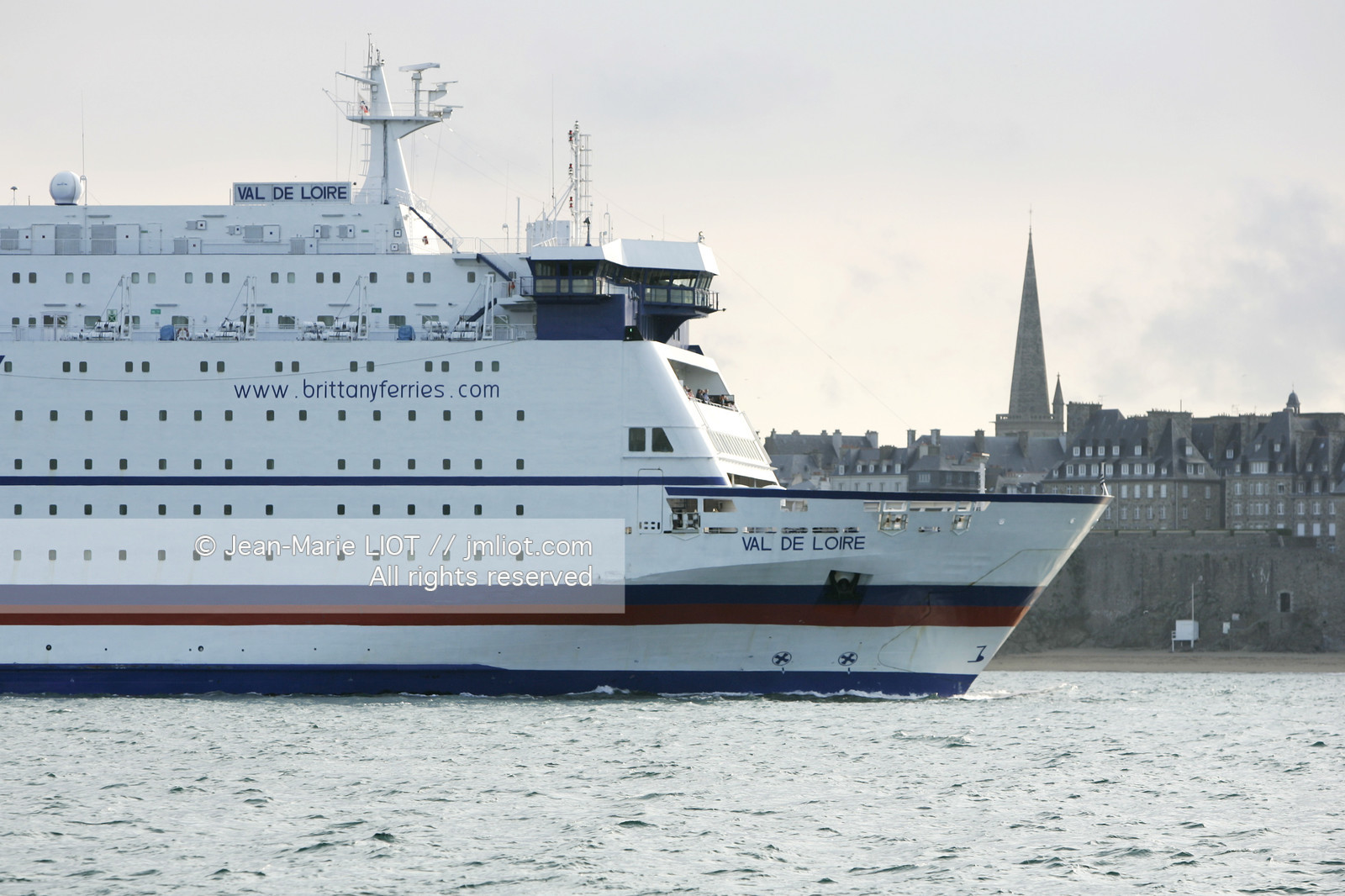 Navire de transports de passagers de la compagnie Brittany FerriesPHOTO © JEAN-MARIE LIOT