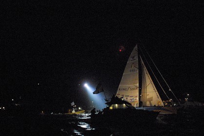 ARRIVEE ELLEN MACARTHUR - 2E