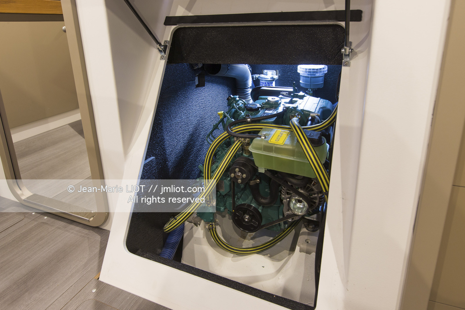 RM 10,70 - RM YACHTS