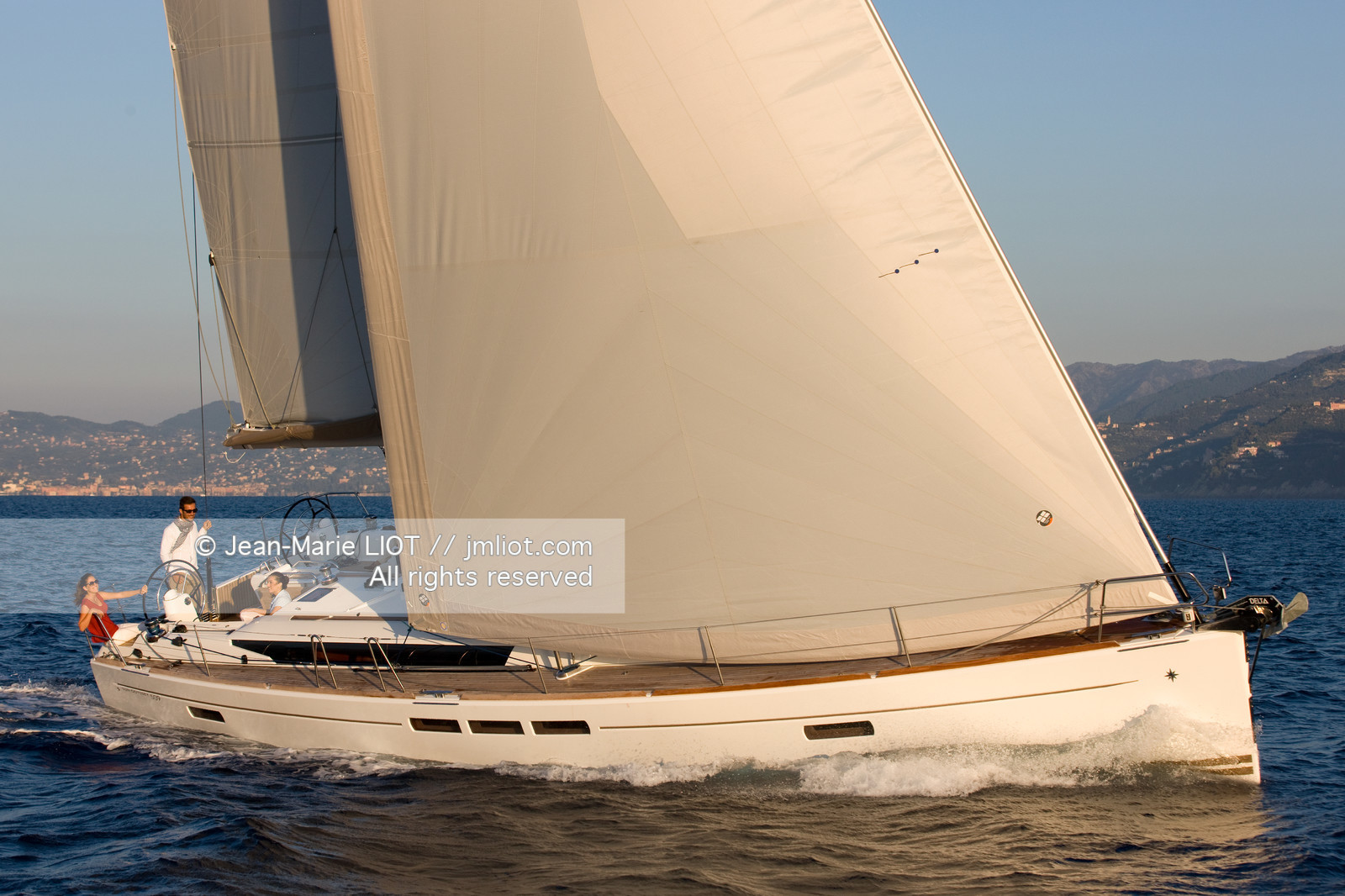 CHANTIER JEANNEAU 2011